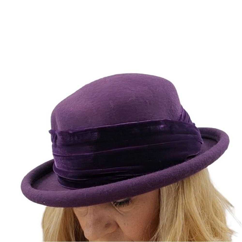 Vintage 80s Liz Claiborne Hat Bowler 100% Wool Royal Purple Velvet Pintuck Band